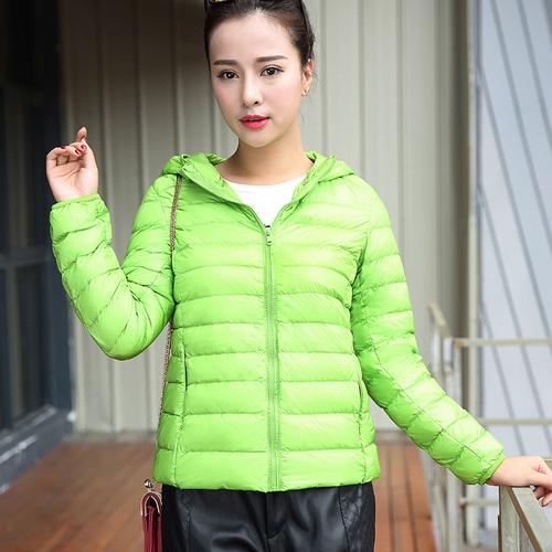 洗衣店老板：羽绒服别买军绿色卡其色