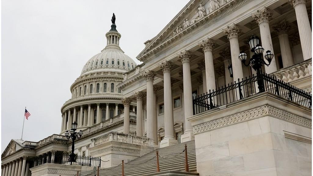 民众热议美国政府重新“开门”