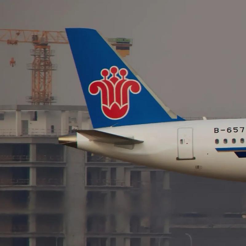 南航C919飞抵阿联酋 将亮相航展