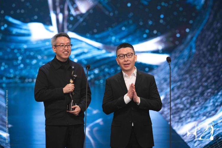 陈茂贤郑纬机获金鸡奖最佳编剧奖